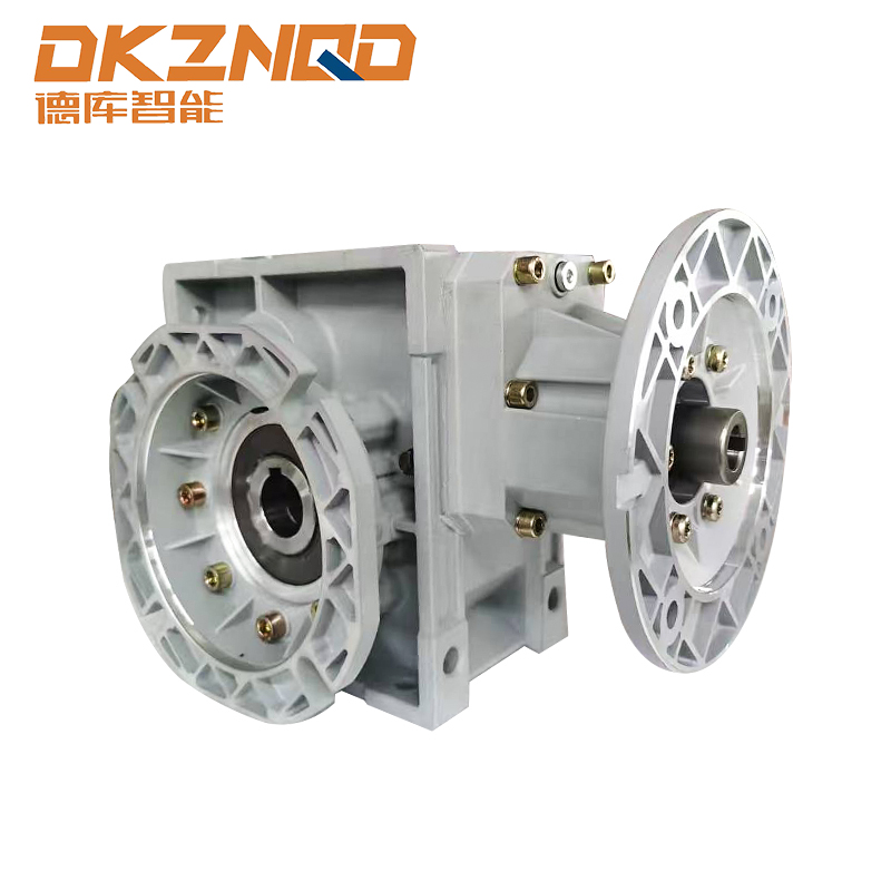Gearbox Hipoid BKM dengan Flensa Input IEC/NEMA